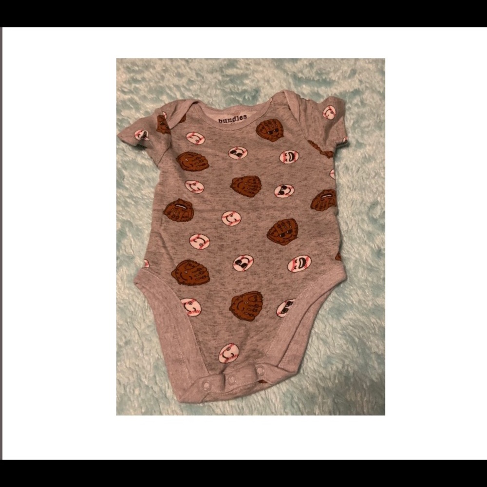 Boys clothes (4 items)